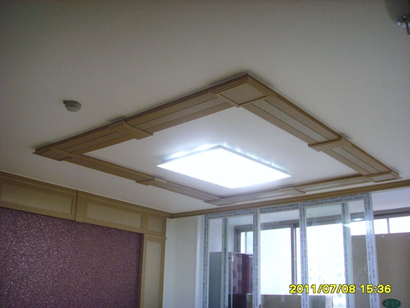 110708_hndesign185100.JPG