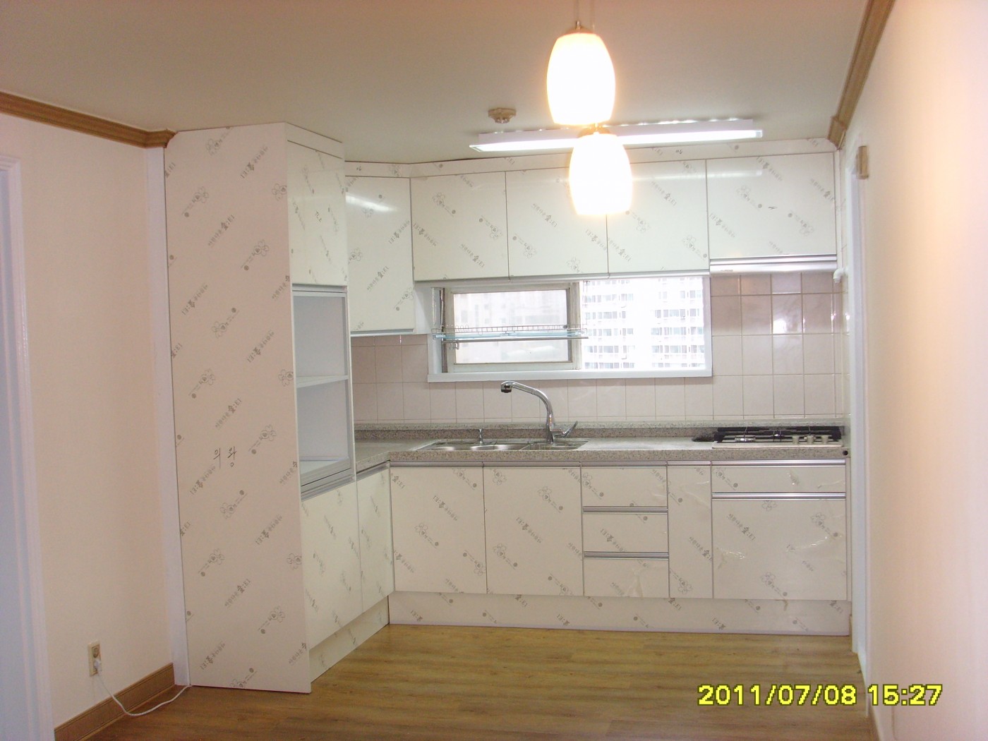 110808_hndesign182653.JPG